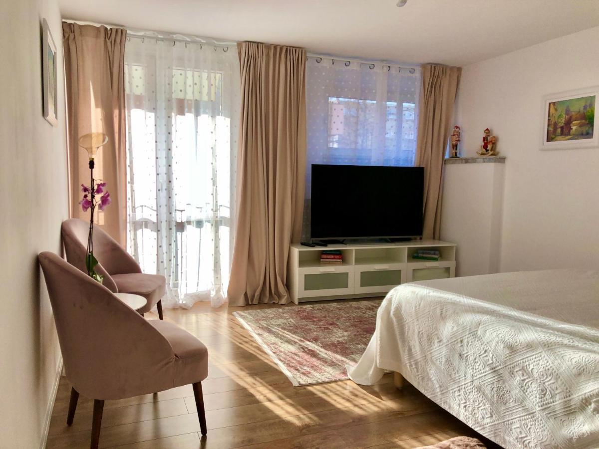 Old Town Romantic Apartment. Breslau-Wroclaw. 외부 사진